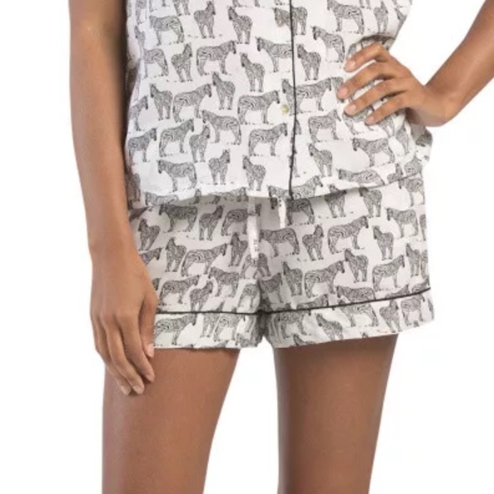 🦋 Isaac Mizrahi White Black Zebra Pajama Shorts Comfy Casual Large